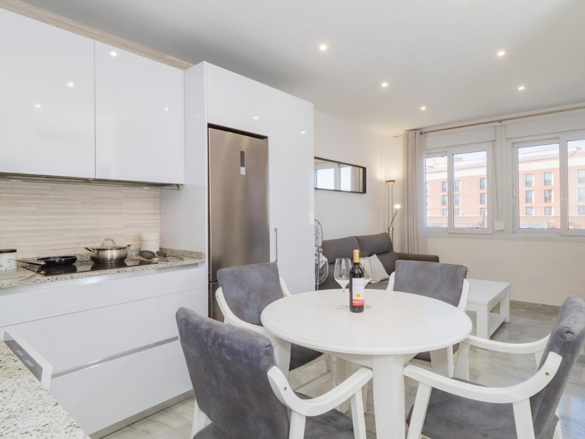 Cubo'S Apartamento Atocha With Optional Parking Малага Екстер'єр фото