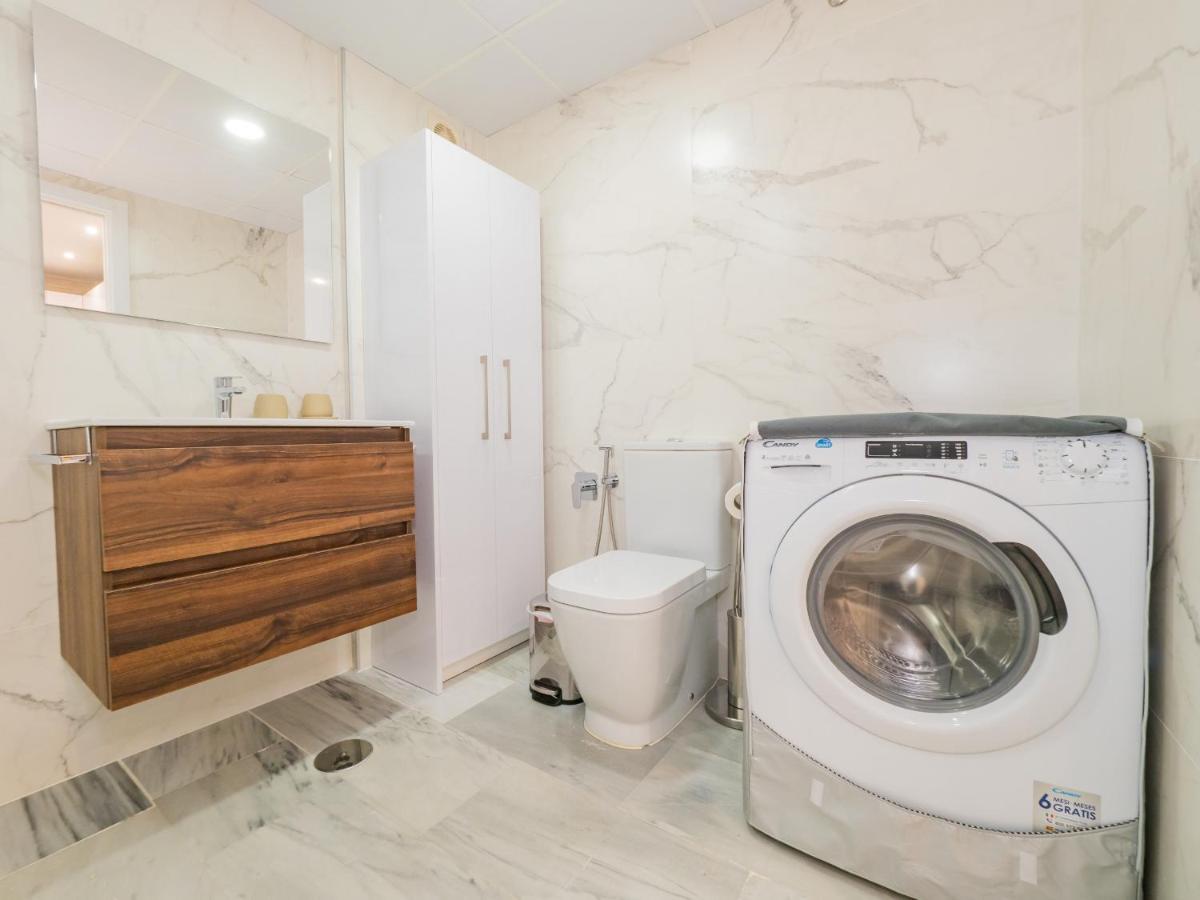 Cubo'S Apartamento Atocha With Optional Parking Малага Екстер'єр фото